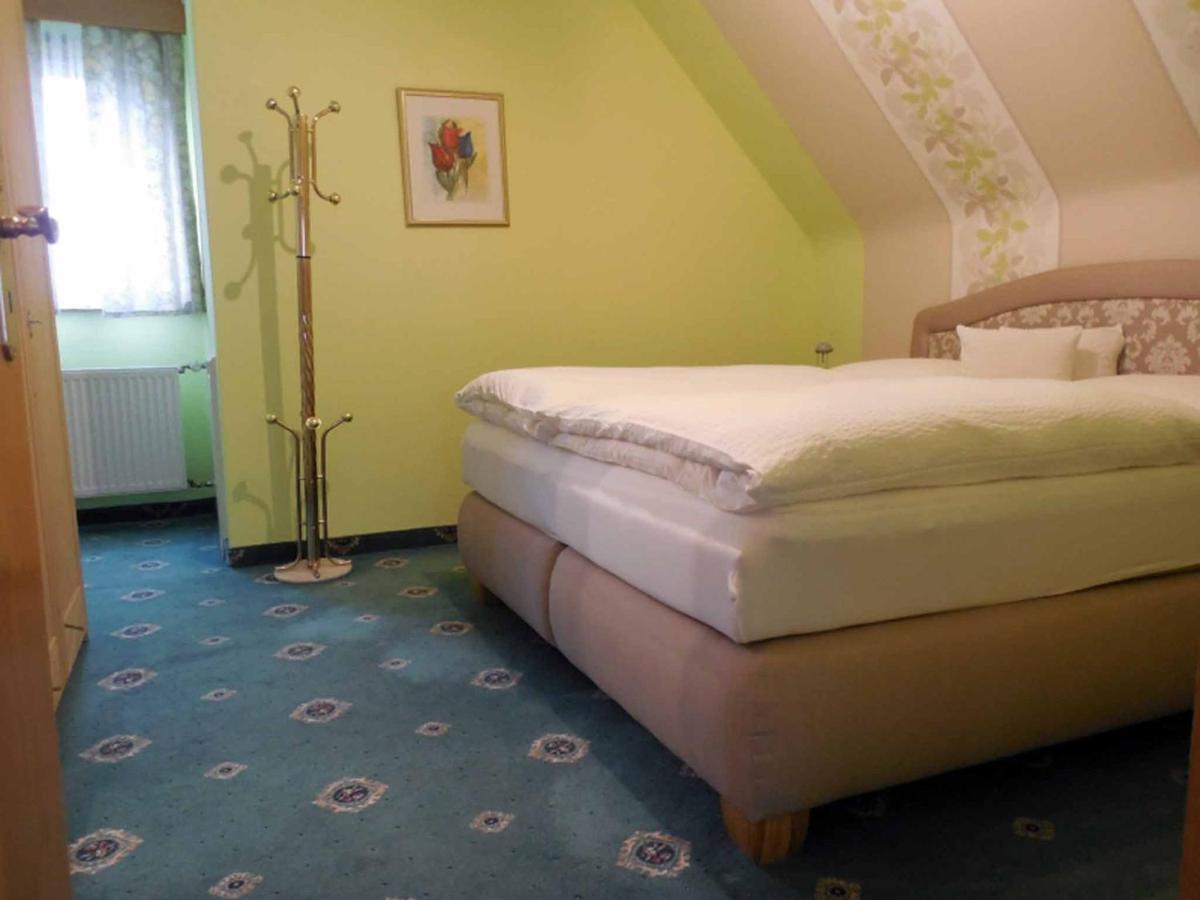 Ferienwohnungen Am Hufelandbad Bad Pyrmont Dış mekan fotoğraf