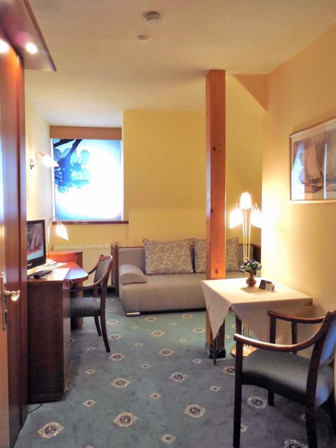 Ferienwohnungen Am Hufelandbad Bad Pyrmont Dış mekan fotoğraf